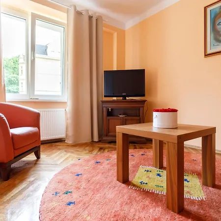 Apartments Tgm 11 Karlovy Vary Exterior photo
