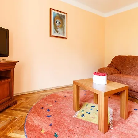 Apartments Tgm 11 Karlovy Vary Exterior photo