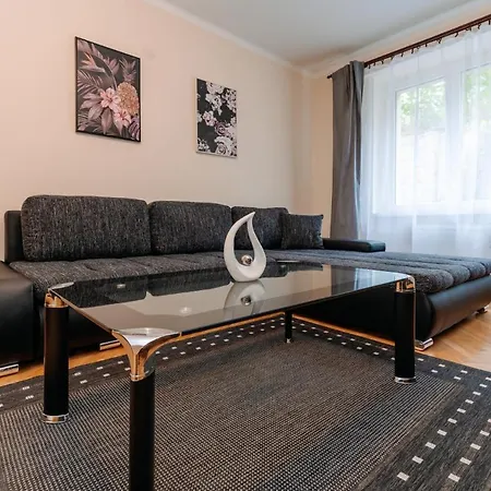 Apartments Tgm 11 Karlovy Vary Exterior photo
