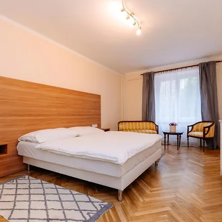 Apartments Tgm 11 Karlovy Vary Exterior photo