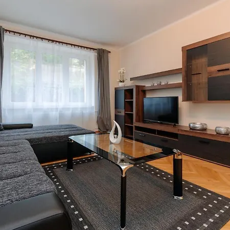 Apartments Tgm 11 Karlovy Vary Exterior photo